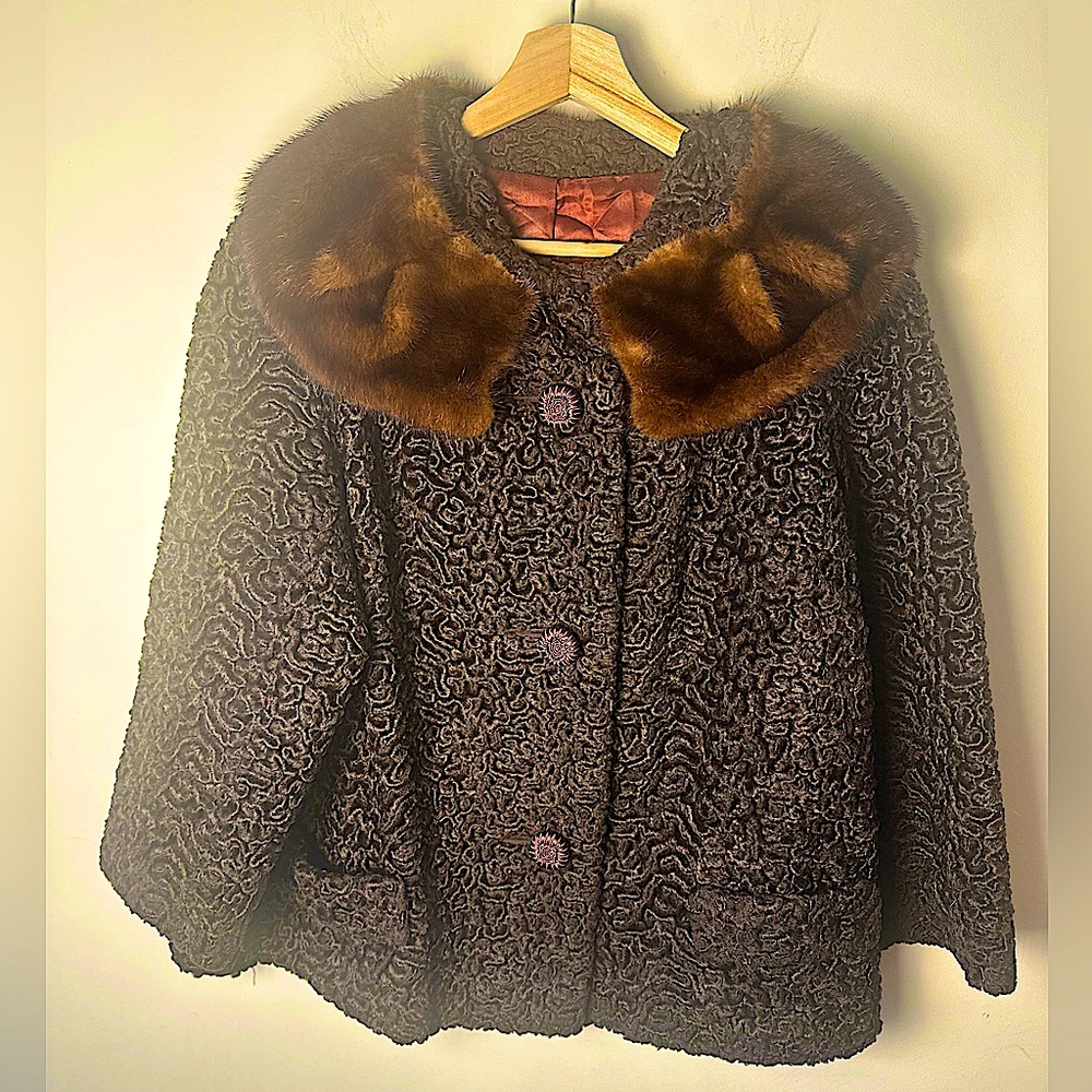 ASTRAKIN Made in France Styled by SPORTTOWNE Vintage 60s Persian Lamb Coat